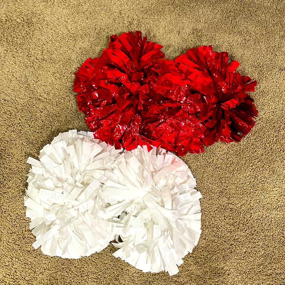 CHEERLEADING POM POMS